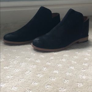 Never worn Frye booties